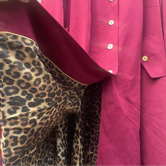 Isaac Mizrahi Live Leopard Cheetah Burgundy Plum Long Button Trench Coat Jacket - Picture 5 of 8